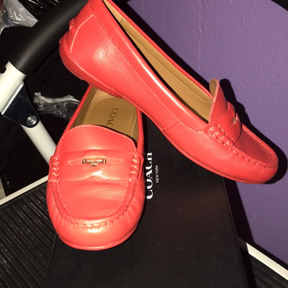 Coach Penny Pebble Grain Leather Watermelon 6M EUC
